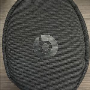 Beats by Dre Black Carrying Case